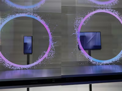 Galaxy Tri Fold first images